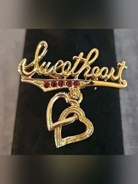 Vintage Gerry's Sweetheart Brooch Pin Gold-tone Red Rhinestones